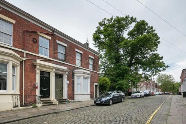 Stylish Double Room In City Centre - Shared Bathroom - Parking Preston  Kültér fotó